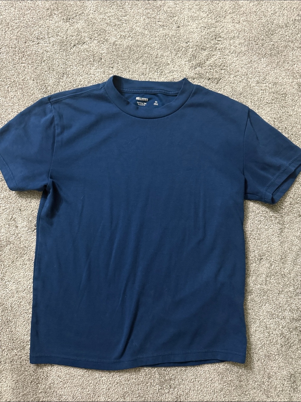 Hollister Men's Navy Blue Crew Neck Short Sleeve Tee